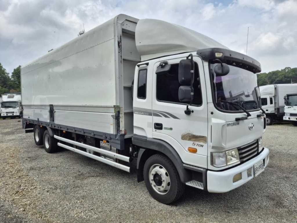 Hyundai Mega Truck 5t Long Body Plus