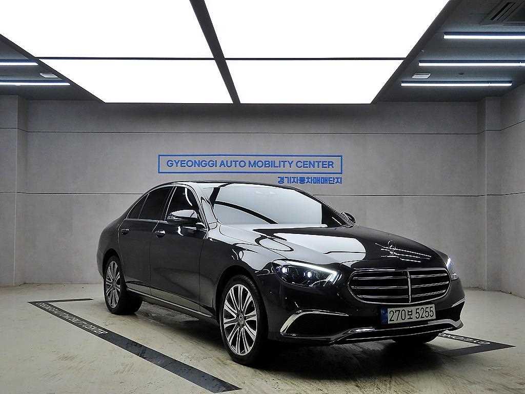 Mercedes-Benz E-Class E350 4Maetik Exclusive