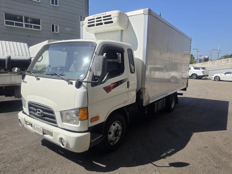 Hyundai Mighty E-Maiti Хөргөгчтэй 3.5т