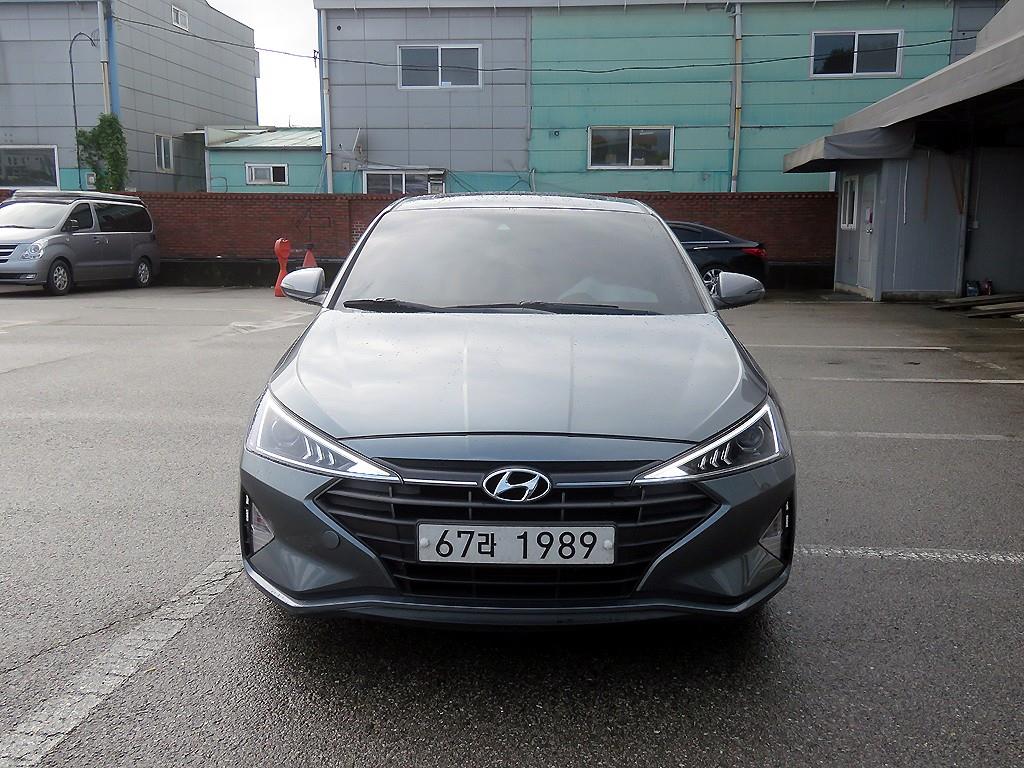 Hyundai Avante 1.6 LPi Smart