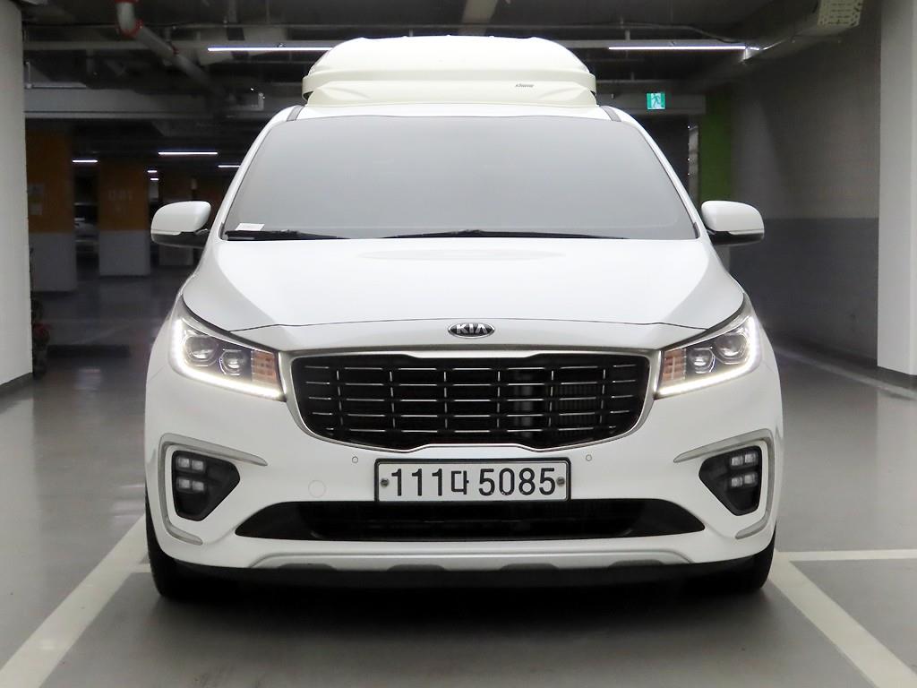 Kia Carnival 9 seats Noblesse Special