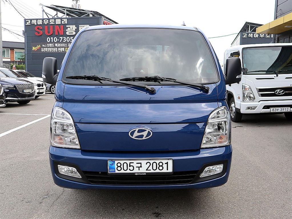 Hyundai Porter II LPG Super Cab Long Body Modern