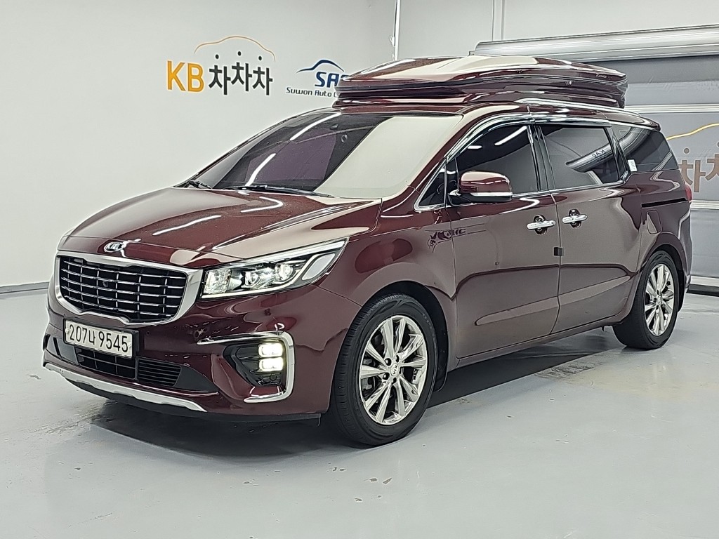 Kia Carnival 9 seats Noblesse Special