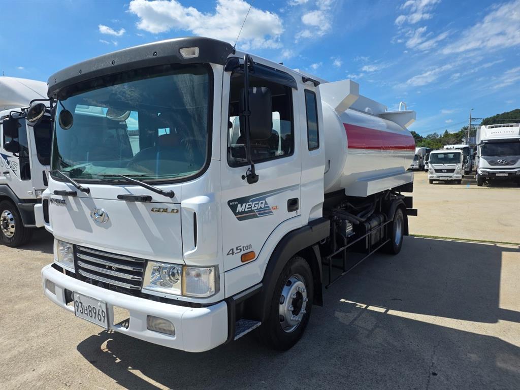 Hyundai Mega Truck Taengkeurori 5t