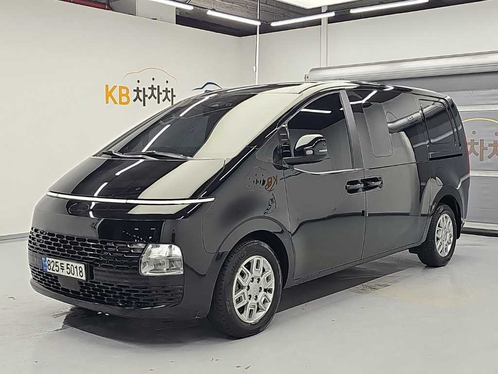 Hyundai Staria 2.2 Cargo 5 seats Modern