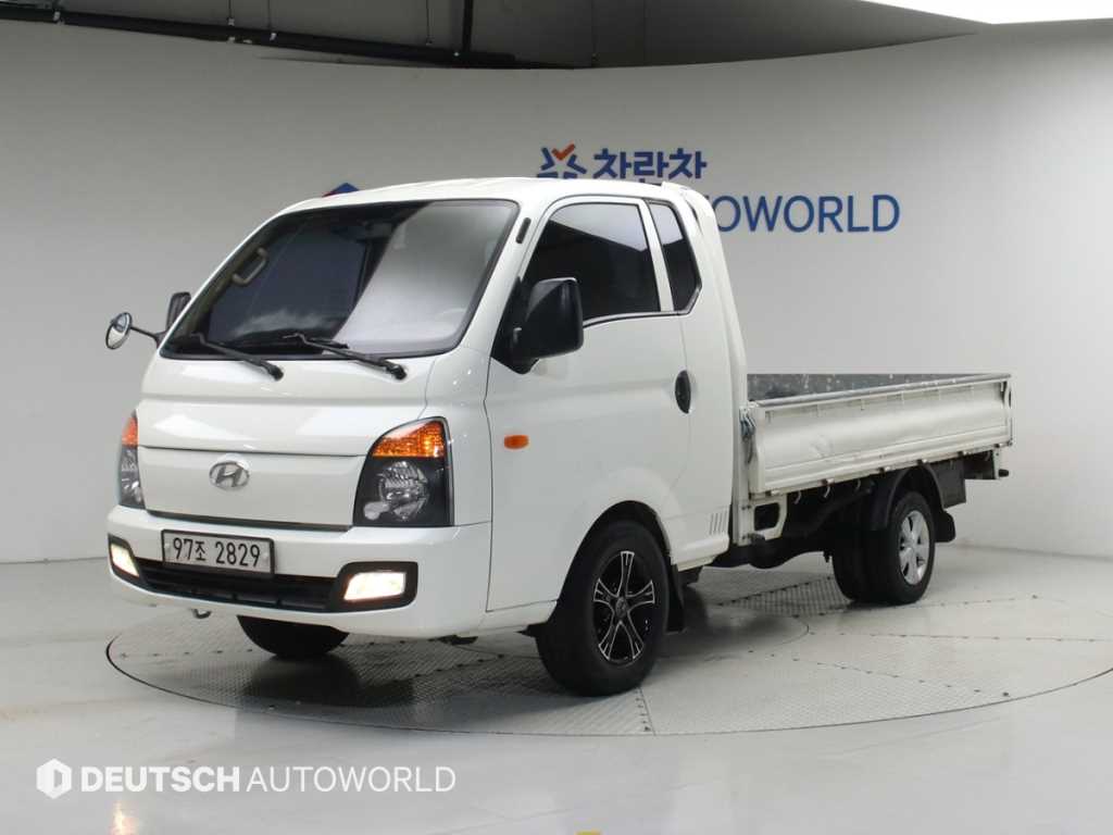 Hyundai Porter II CRDi Super Cab Long Body Plus