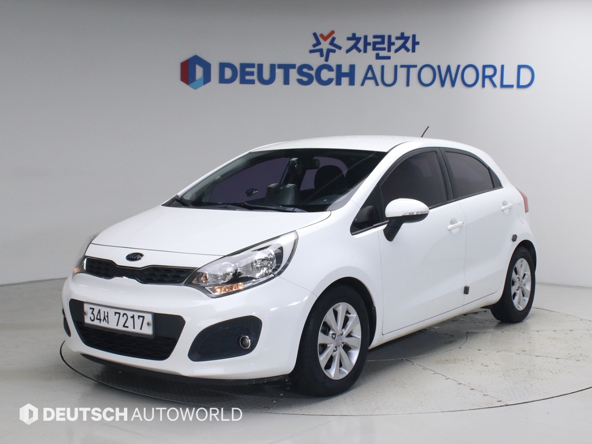 Kia Pride 5 door 1.4 MPI Deluxe