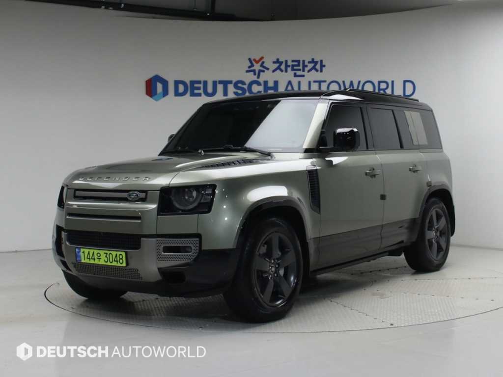 랜드로버 Defender 110 D300 Dynamic HSE