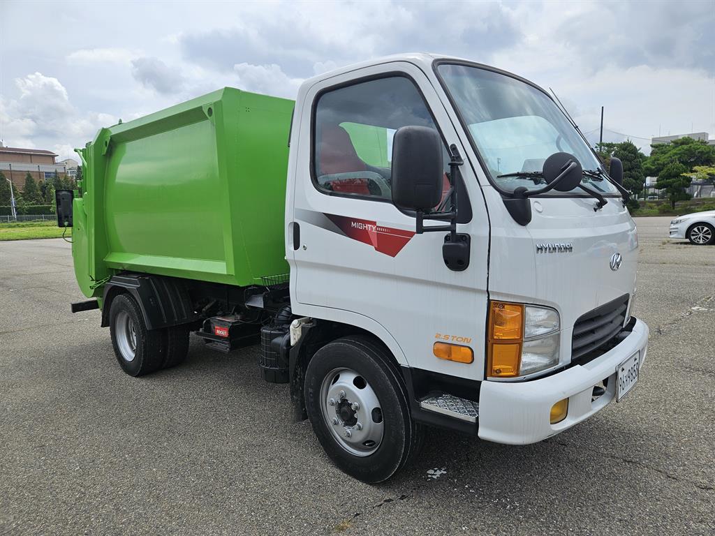 Hyundai Mighty 2.5t Naeroukaep Short Body