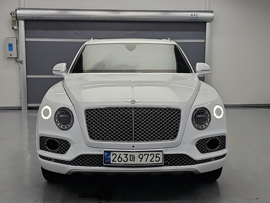 벤틀리 Bentayga 6.0 W12