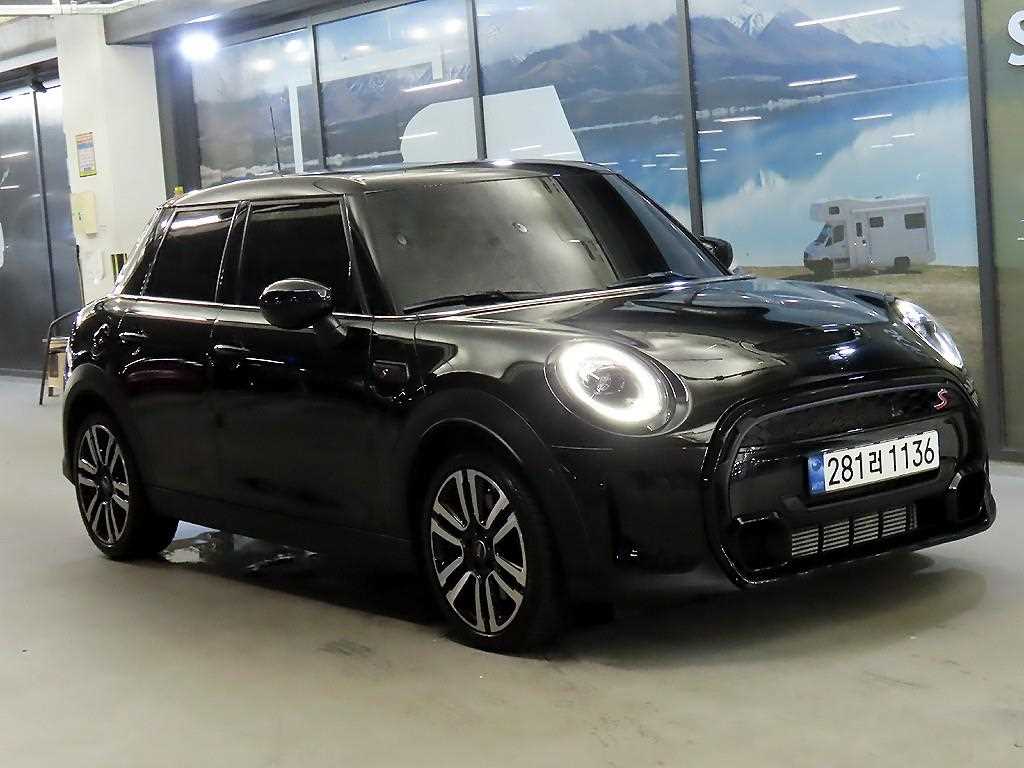 MINI Cooper 5 door 2.0 S Classic