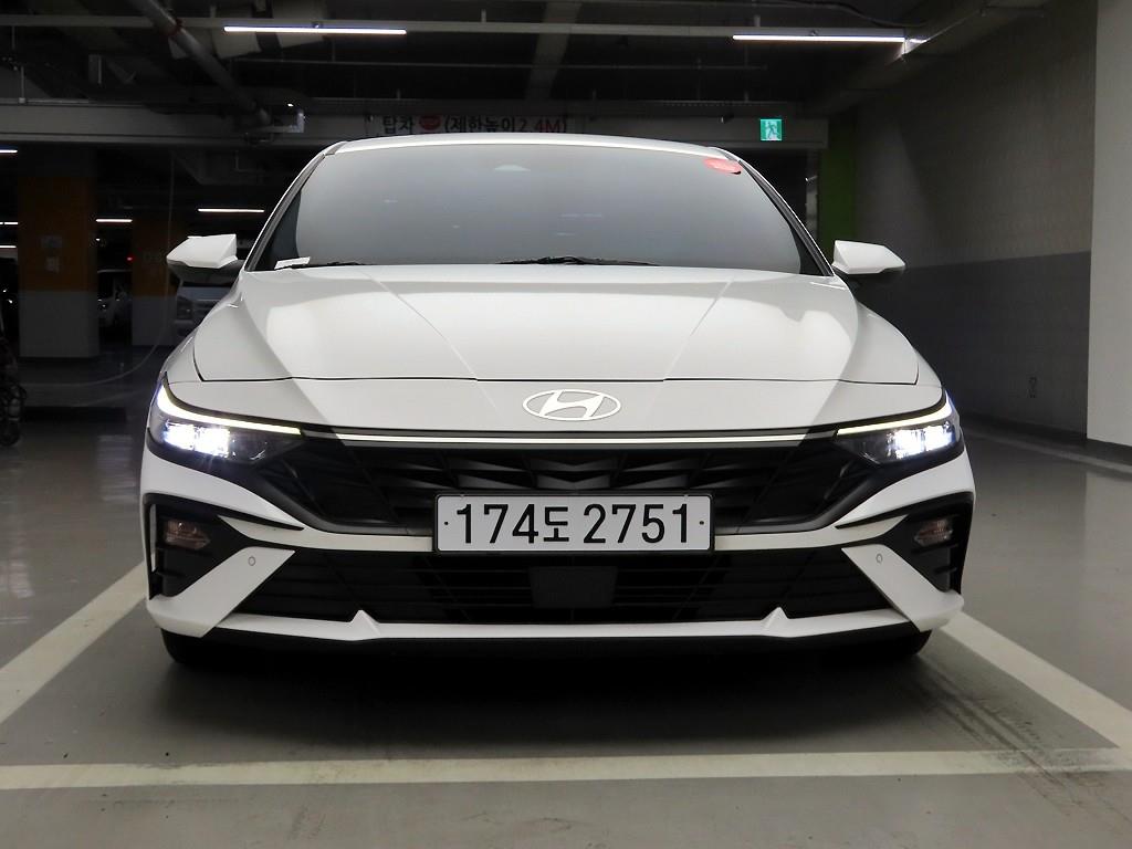 Hyundai Avante 1.6 Smart