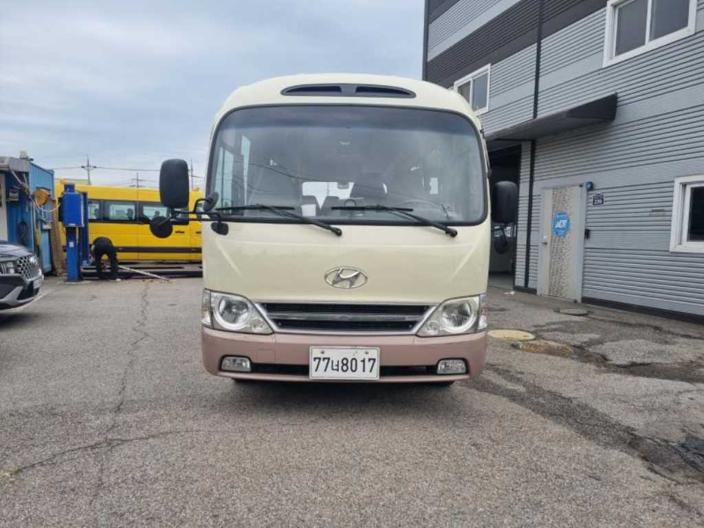 Hyundai County 25 seats Rongbadi
