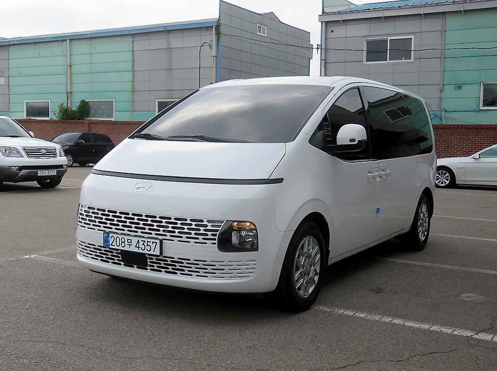 Hyundai Staria 2.2 Tourer 9 seats 2WD Modern