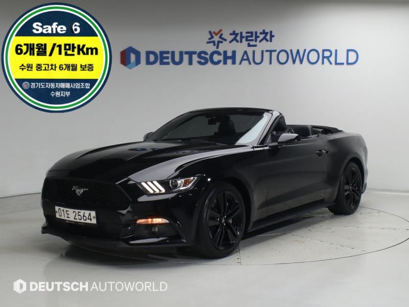 Ford Mustang Convertible 2.3 Premium