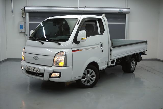 Hyundai Porter II VGT Super Cab Long Body Premium