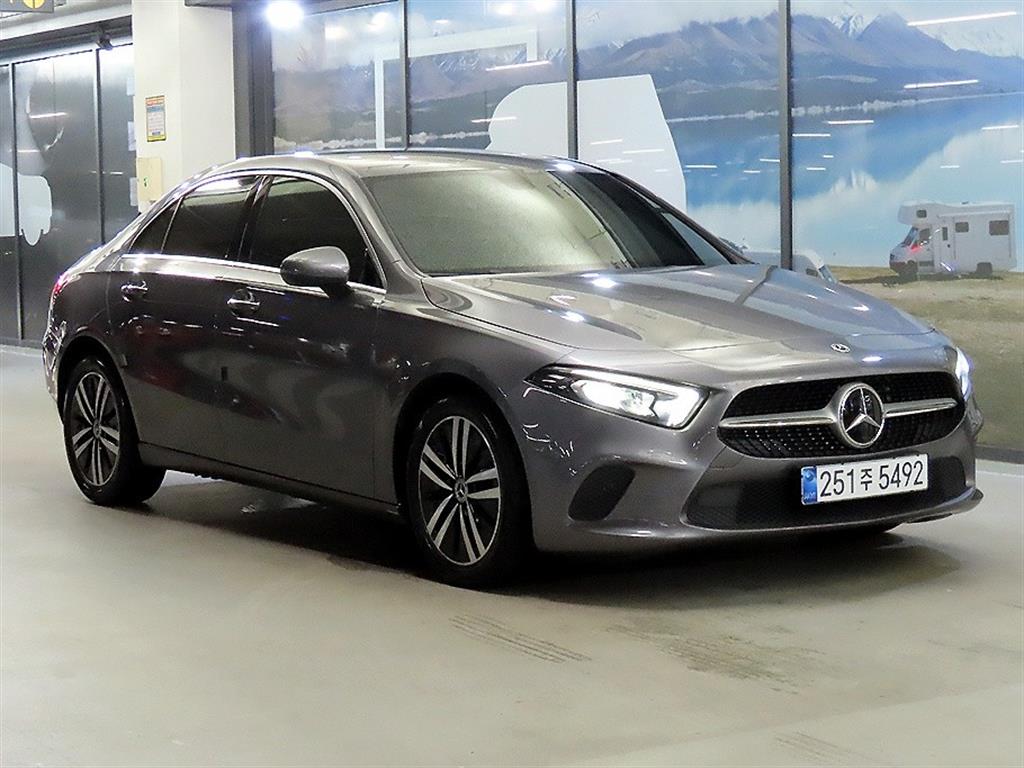 벤츠 A-Class A200d