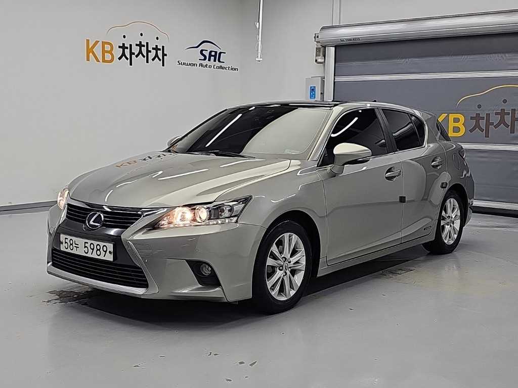 Lexus CT 200h