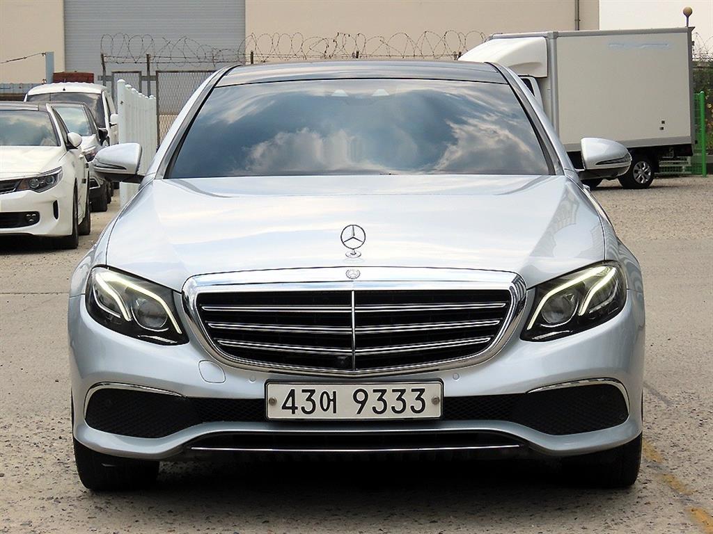 벤츠 E클래스 E300 Exclusive