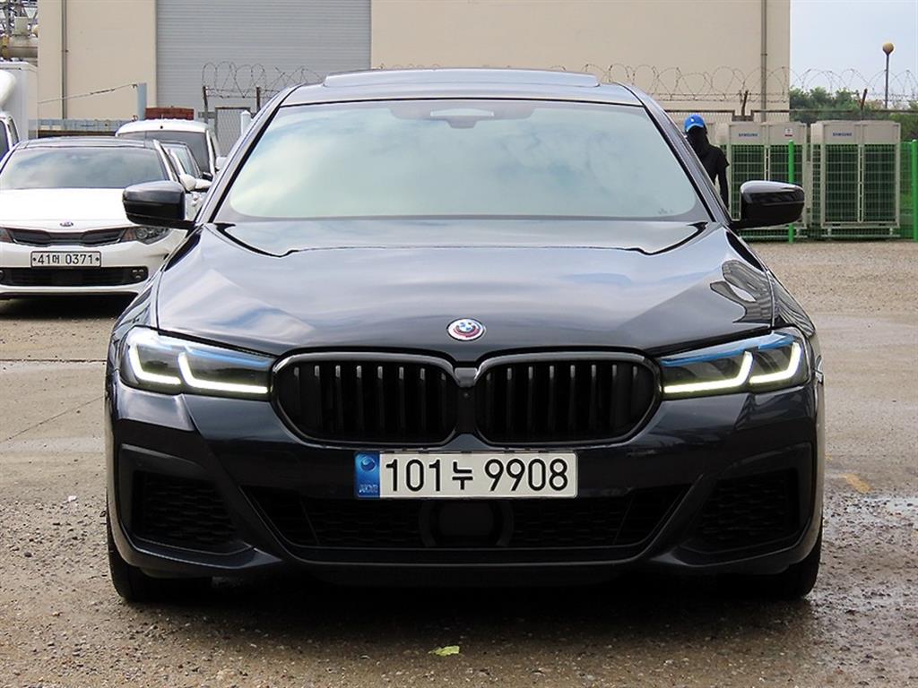 BMW 5시리즈 M550i xDrive