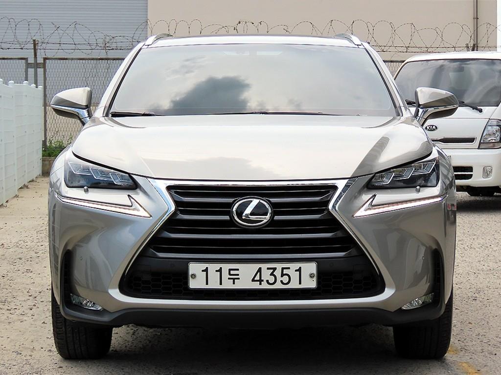 Lexus NX 200t Igeujekyutibeu