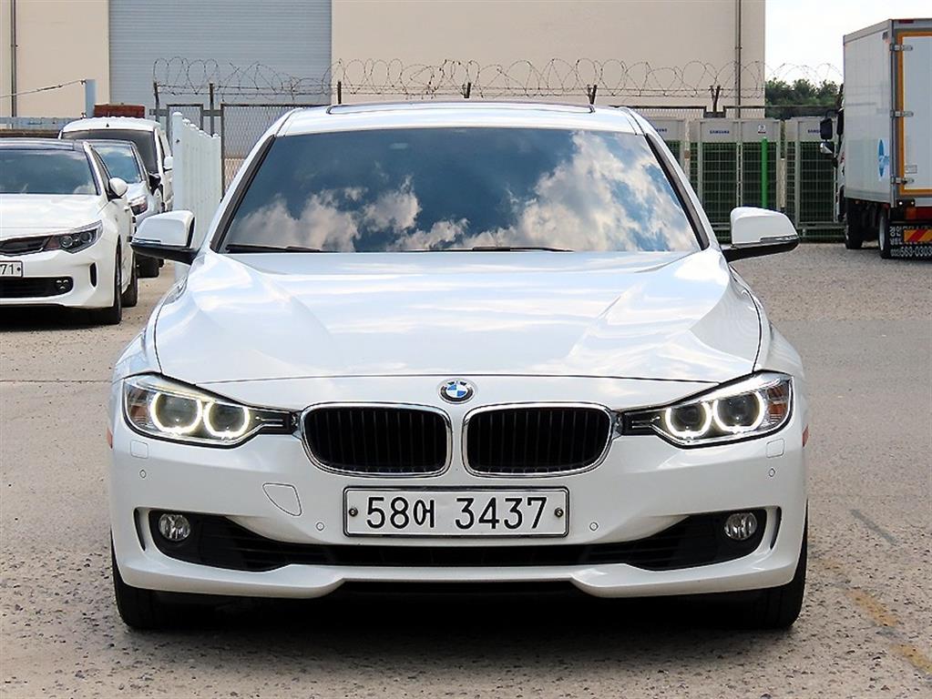 BMW 3시리즈 320i