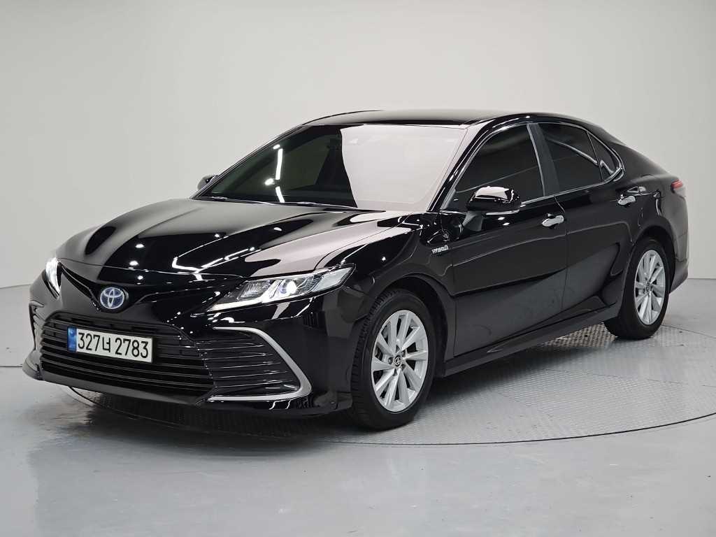 Toyota Camry 2.5 Hybrid LE