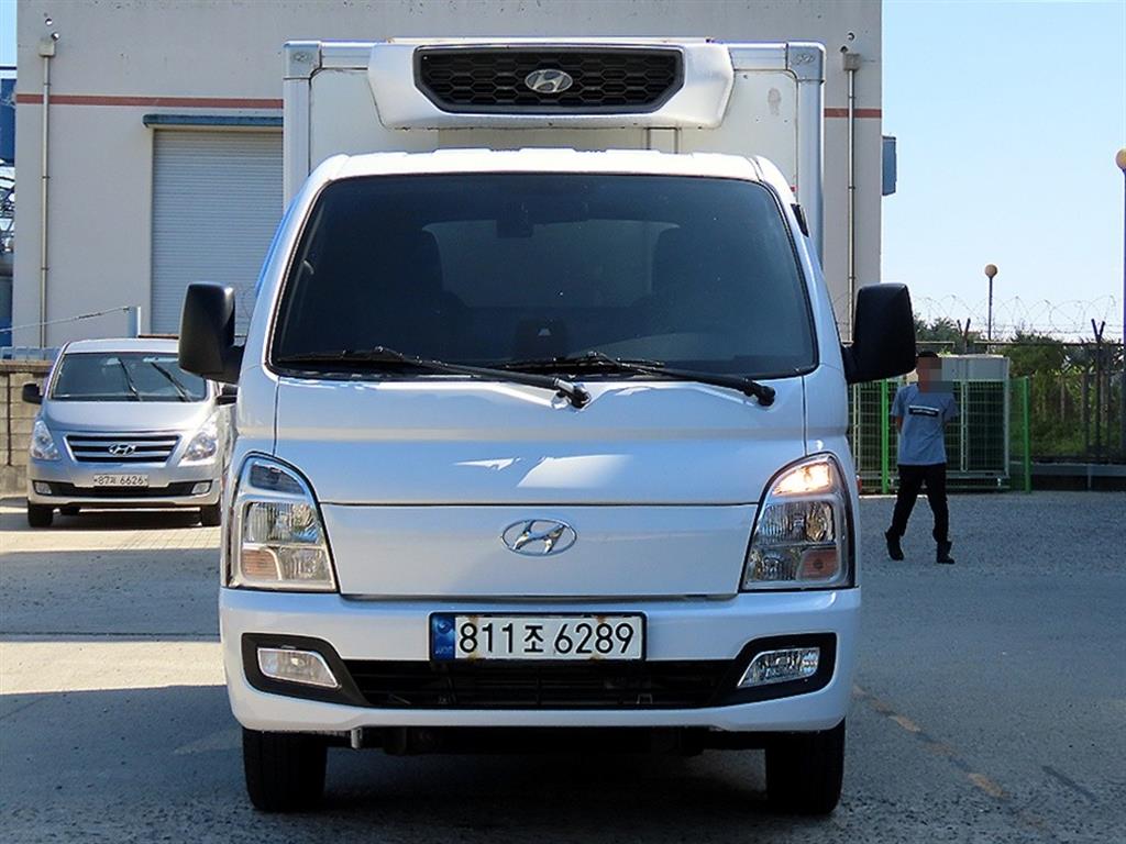 Hyundai Porter II Refrigerated Super Cab Twin Comp