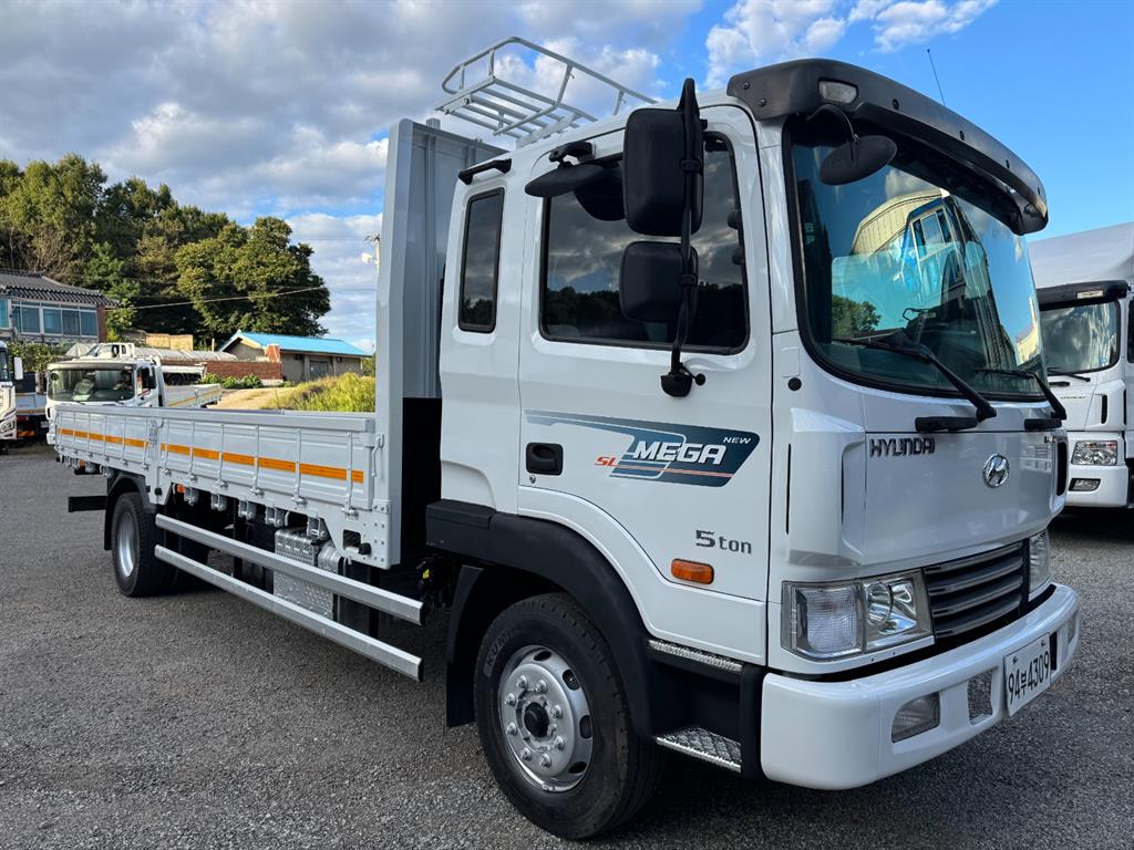 Hyundai Mega Truck 5t Long Body