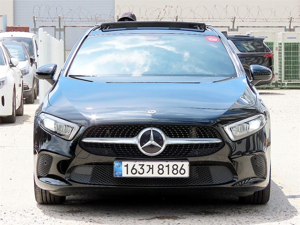 벤츠 A-Class A220 Haechibaek
