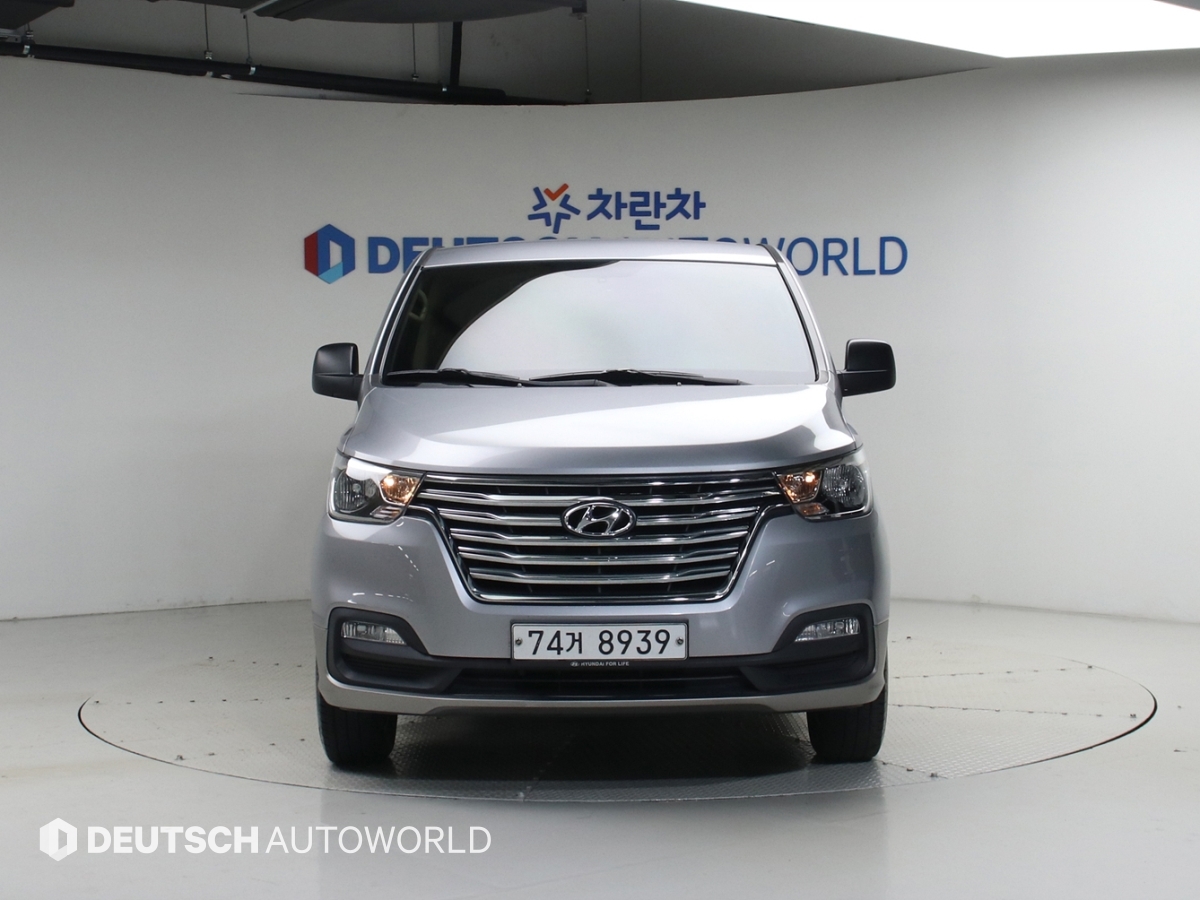 현대 Grand Starex 11 seats 4WD Modern
