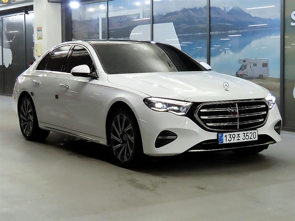 Mercedes-Benz E-Class E300 4Maetik Exclusive