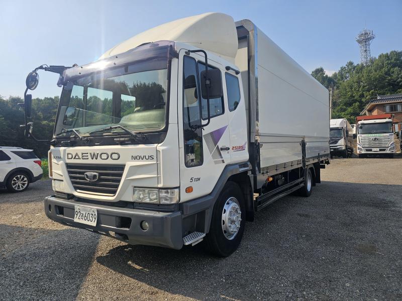 Tata Daewoo Novus Карго
