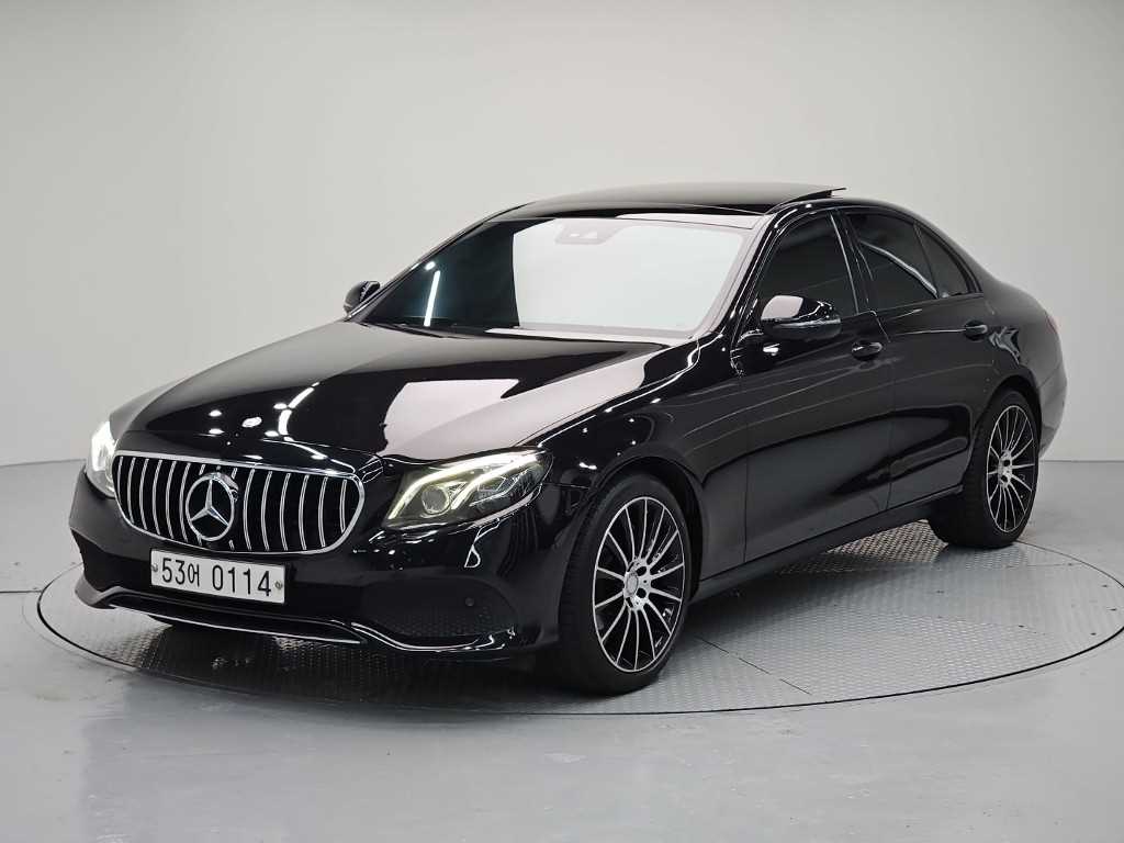 Mercedes-Benz E-Class E300 4Maetik