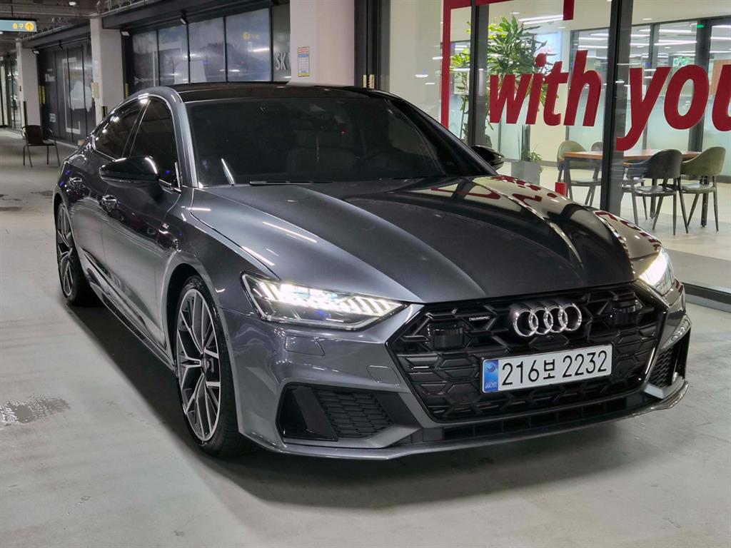 아우디 A7 55 TFSI Quattro Premium