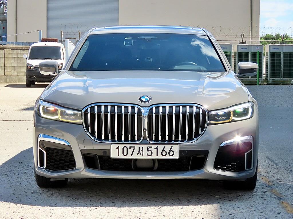 BMW 7 Series 740Li xDrive Sport