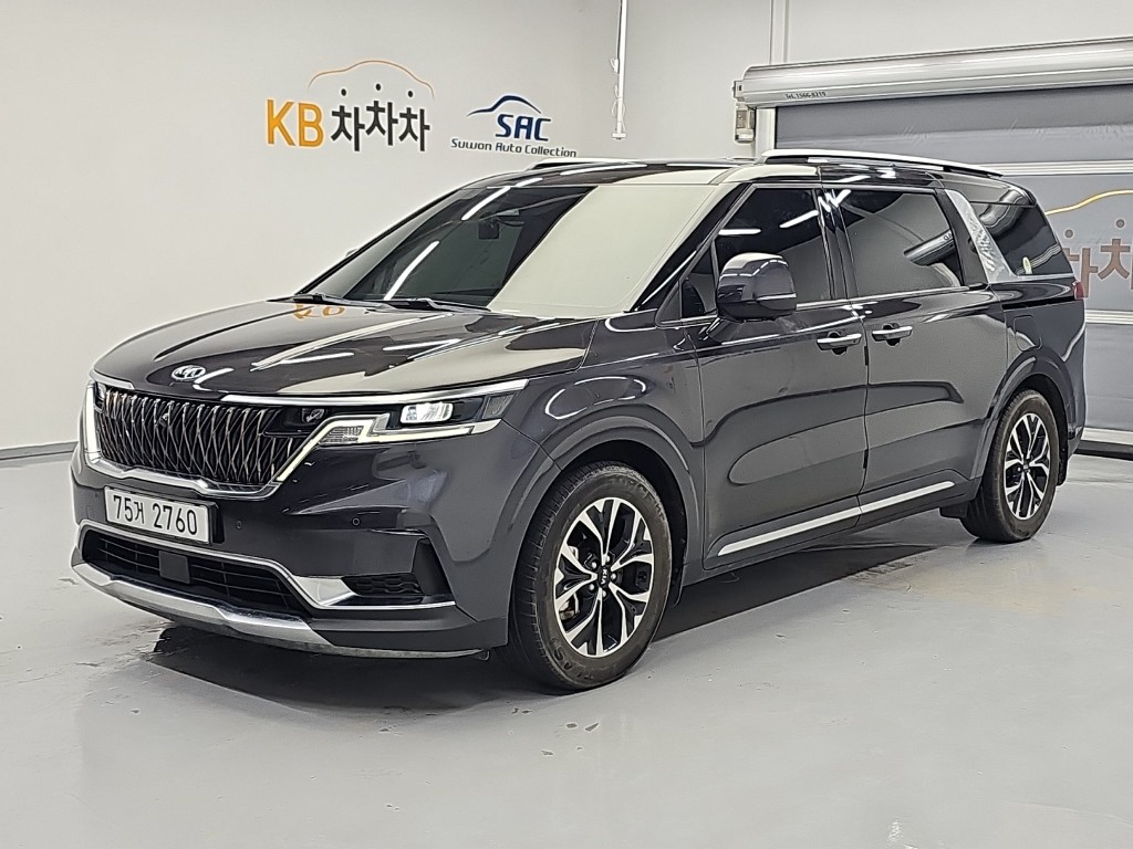 Kia Carnival 11 seats Noblesse