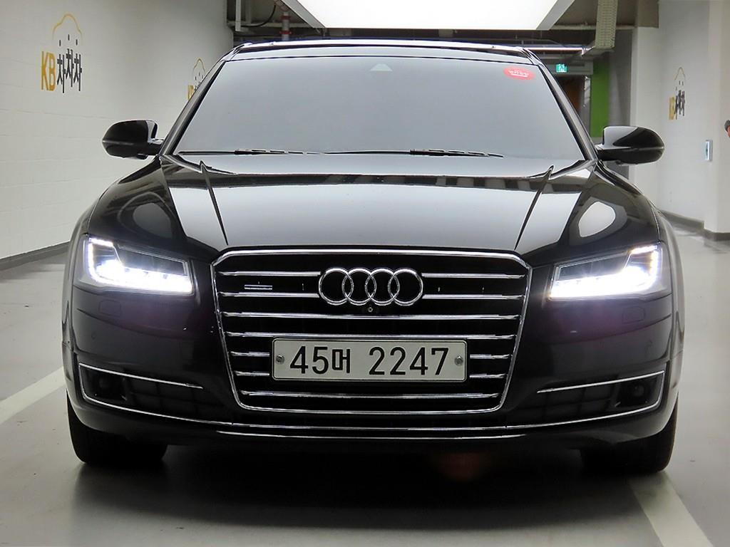 Audi A8 50 TDI Quattro LWB Dijain
