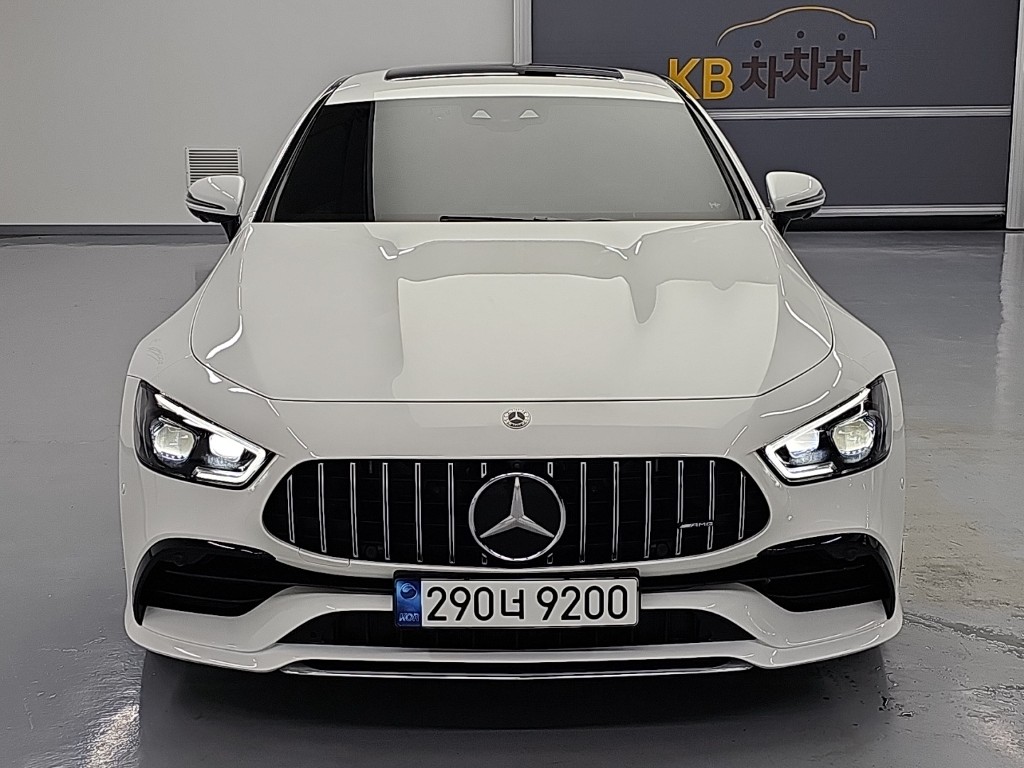 Mercedes-Benz AMG GT 43 4Maetik+