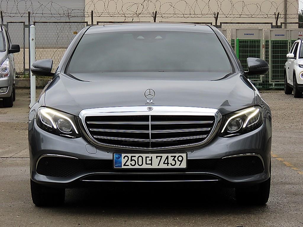 Mercedes-Benz E-Class E220d Exclusive