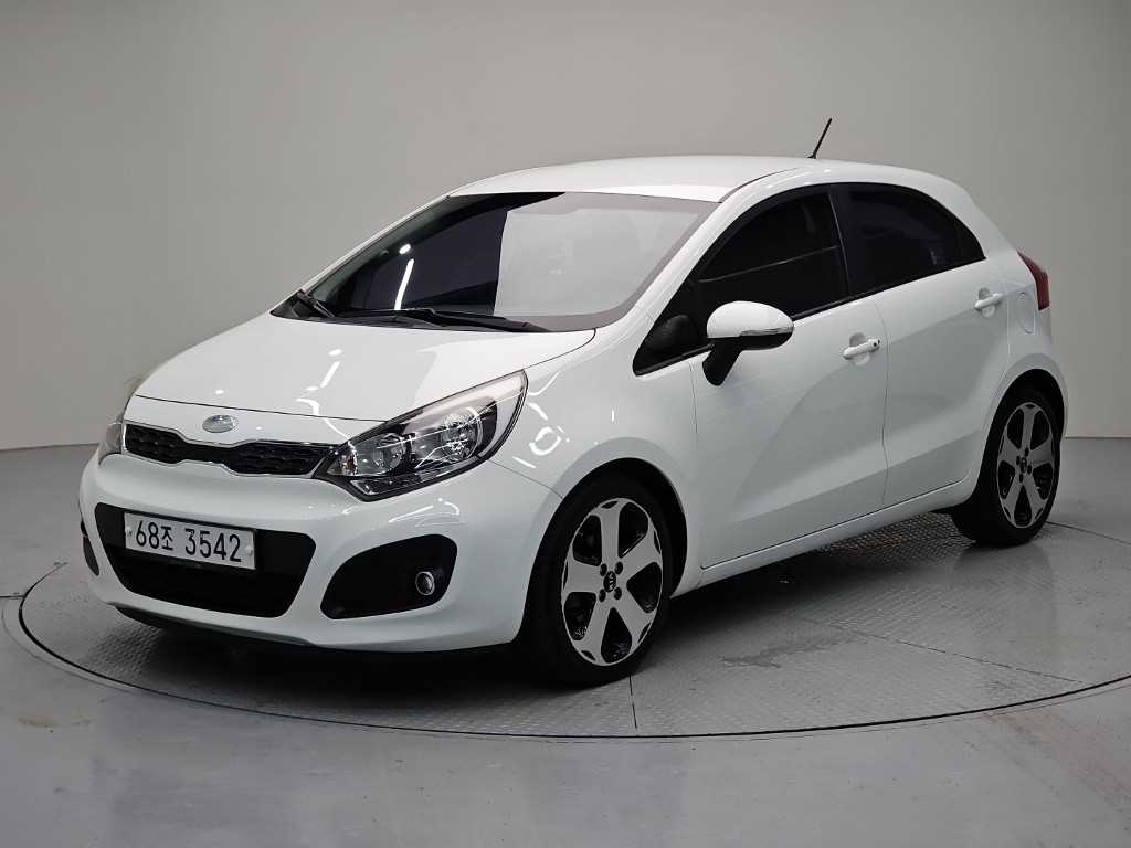 기아 Pride 5 door 1.6 GDI Prestige