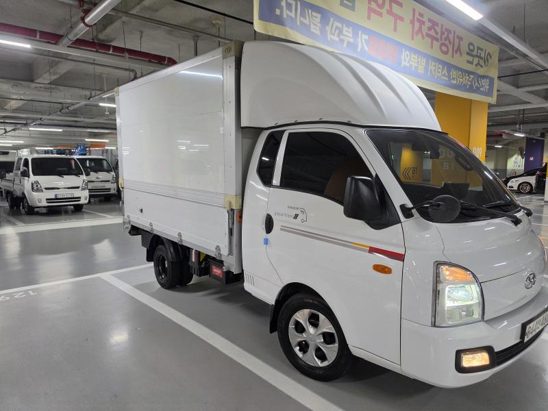Hyundai Porter II Wing body Electric