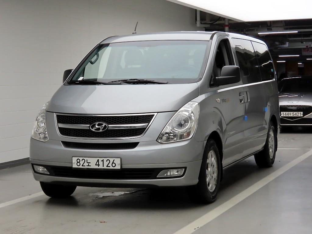 Hyundai Grand Starex 5 seats Van CVX Premium