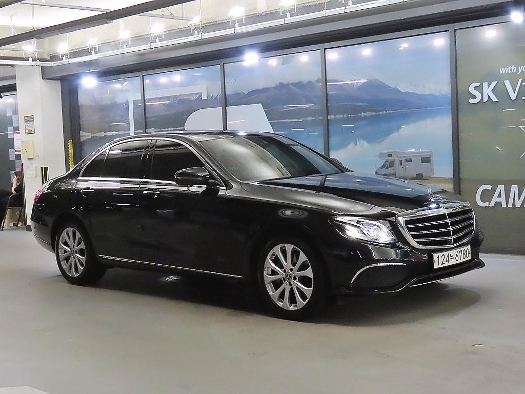 Mercedes-Benz E-Class E300 4Maetik Exclusive