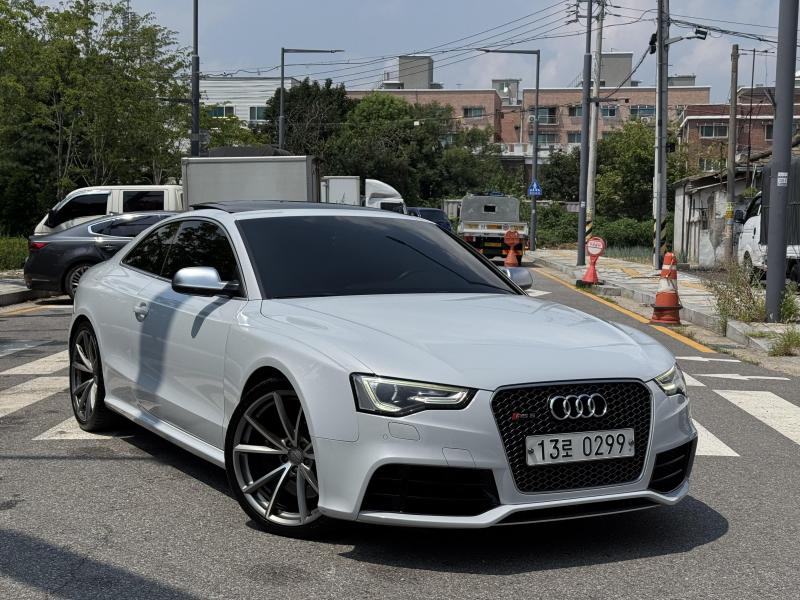 Audi RS5 RS5 4.2 FSI Quattro