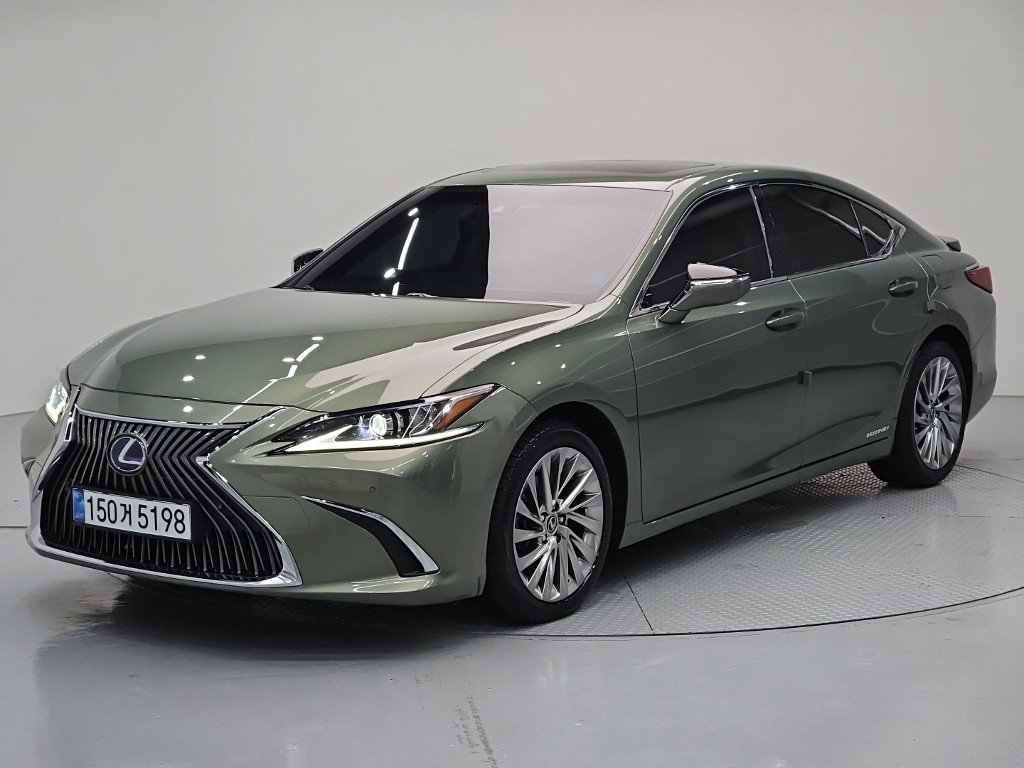 Lexus ES 300h Luxury Plus