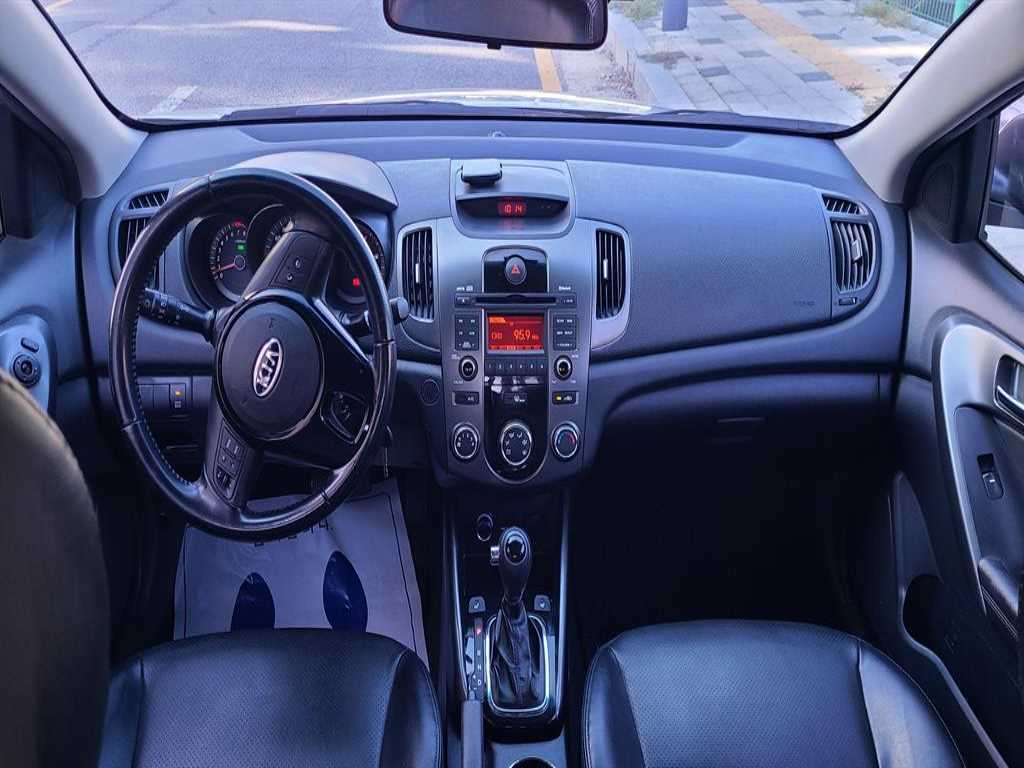 Kia Forte 1.6 GDI Luxury