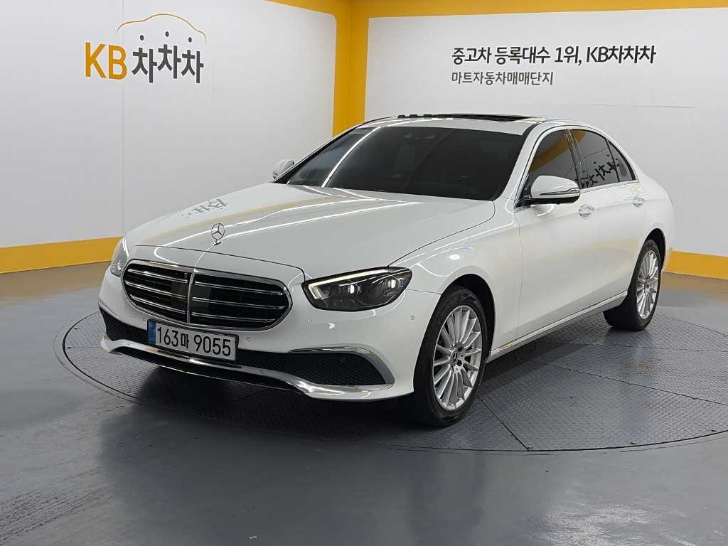 Mercedes-Benz E-Class E220d 4Maetik Exclusive