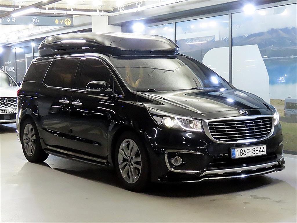 Kia Carnival Hairimujin 9In Luxury