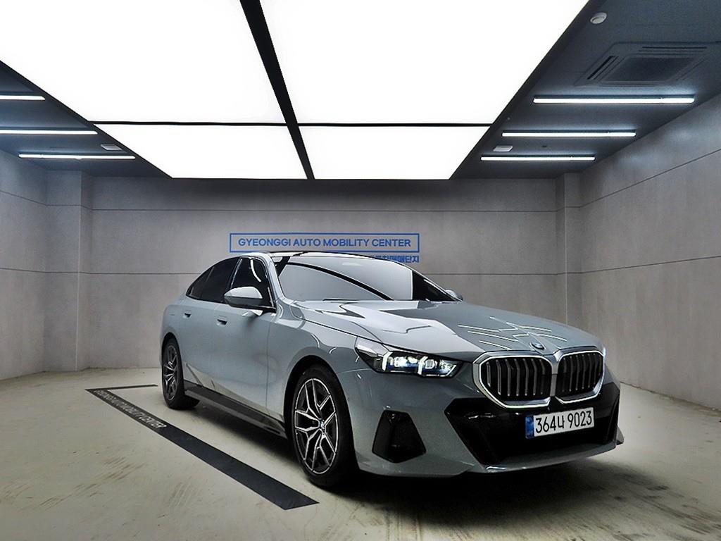 BMW 5 Series 520i